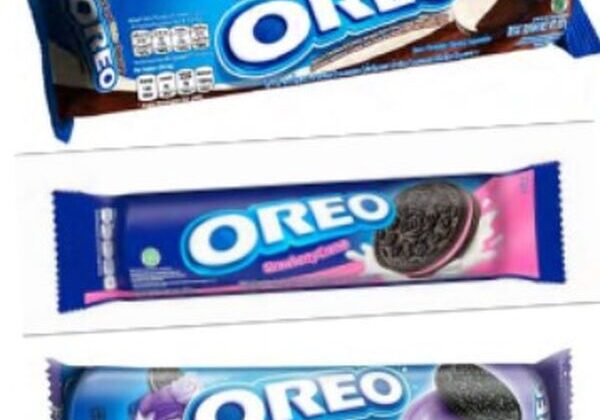 Oreo cookies in various flavored packages.